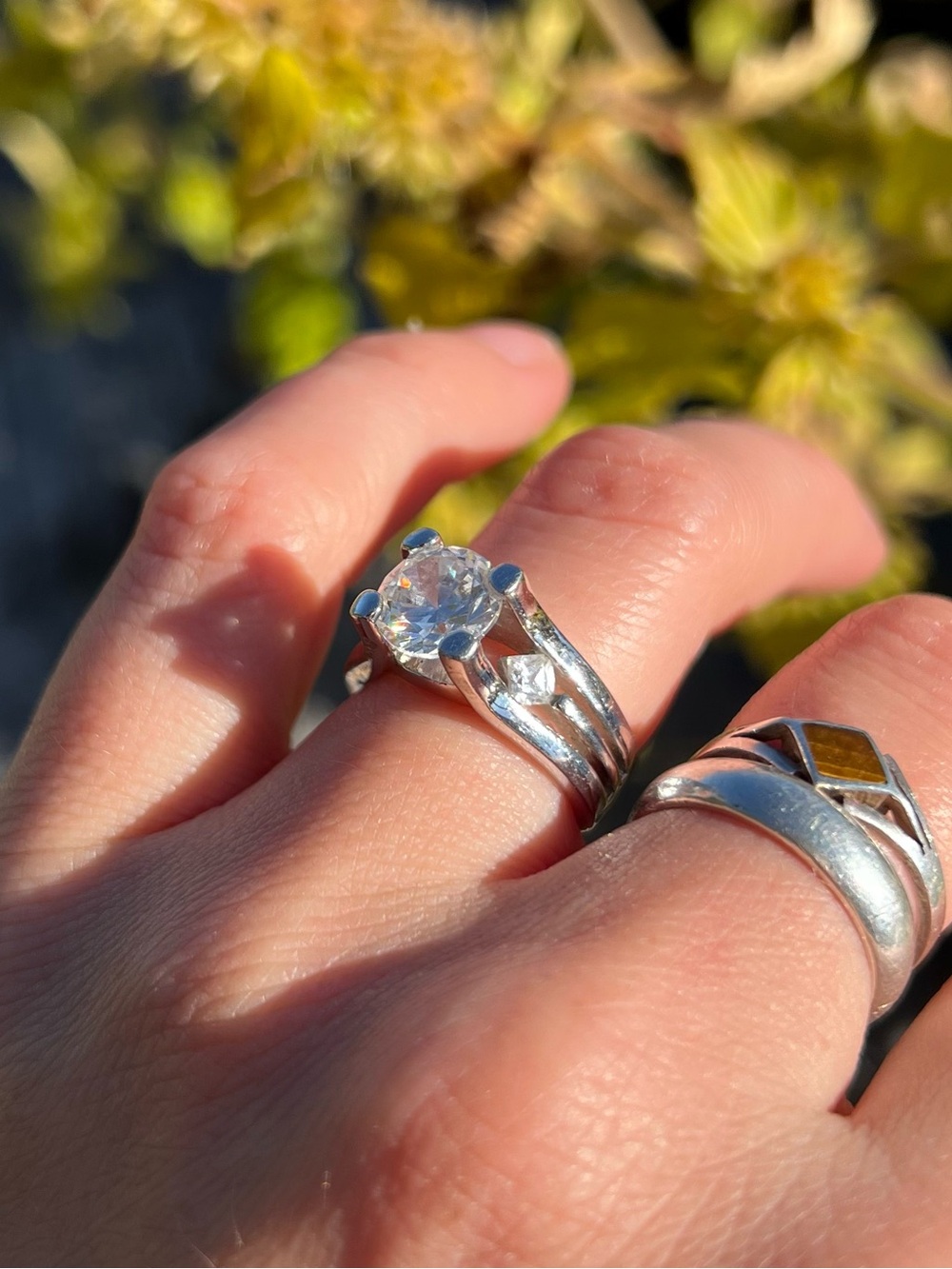 Silver Solitaire Ring RSC - Picture 2 of 10